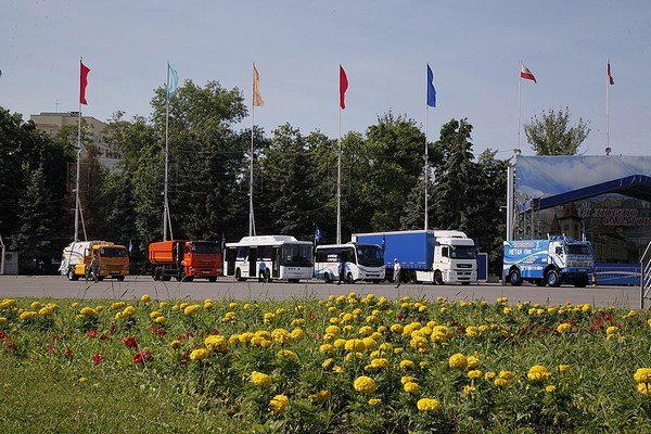 В Саратов прибыла техника автопробега 45-летию Камского автогиганта