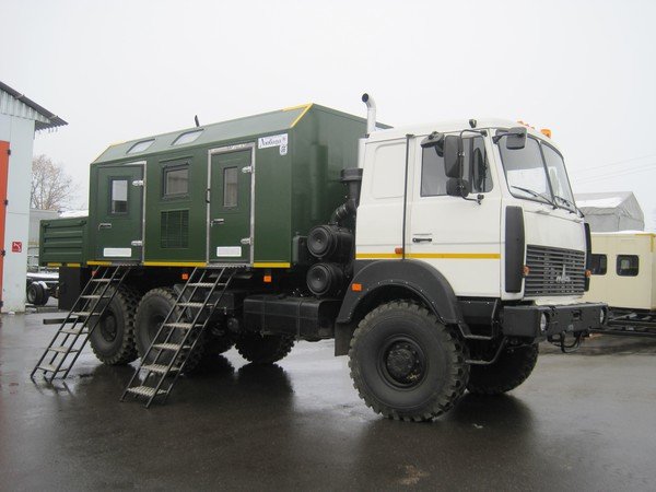 АФМ-6317 с грузовой платформой (фото ООО «Мидивисана») 