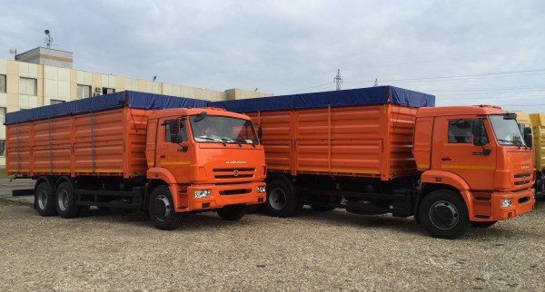 20 зерновозов модели 6387-01 на шасси КамАЗ-65115 для нужд сельскохозяйственных предприятий